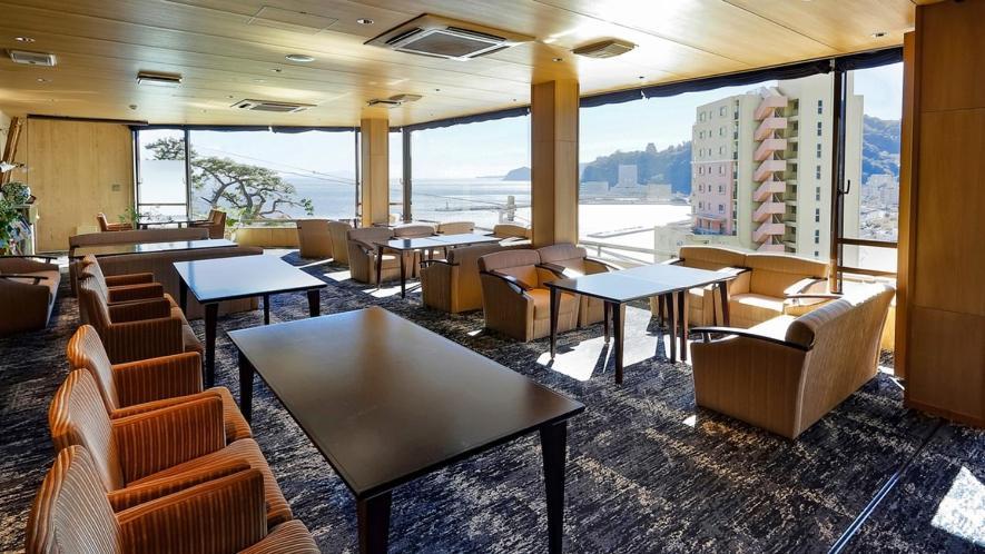 Atami Juraku Hotel Exteriör bild