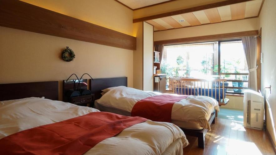 Atami Juraku Hotel Exteriör bild